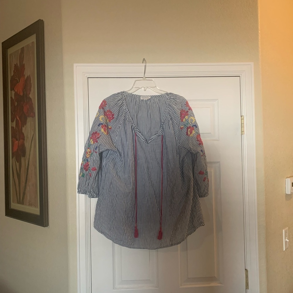 Westport / Dress Barn Top EUC